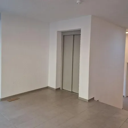 Vivamosel: Mit Mosel & Burgblick - Balkon - Parken - Aufzug - Fahrradraum *