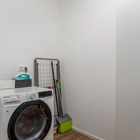 Apartman Vivamosel: Mit Mosel & Burgblick - Balkon - Parken - Aufzug - Fahrradraum