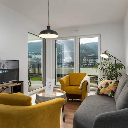 Vivamosel: Mit Mosel & Burgblick - Balkon - Parken - Aufzug - Fahrradraum *