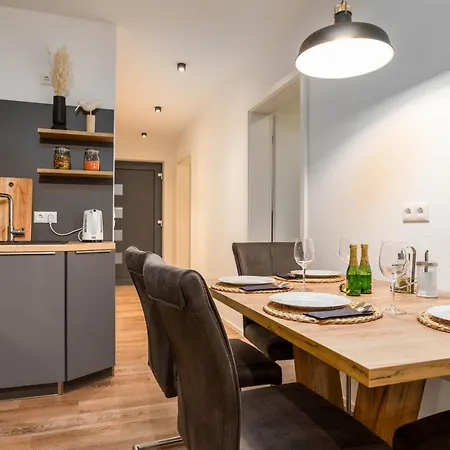 Vivamosel: Mit Mosel & Burgblick - Balkon - Parken - Aufzug - Fahrradraum Apartmán Cochem