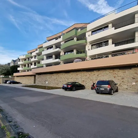 Apartamento Vivamosel: Mit Mosel & Burgblick - Balkon - Parken - Aufzug - Fahrradraum