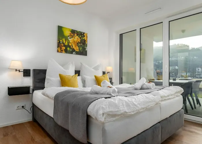 Vivamosel: Mit Mosel & Burgblick - Balkon - Parken - Aufzug - Fahrradraum Cochem