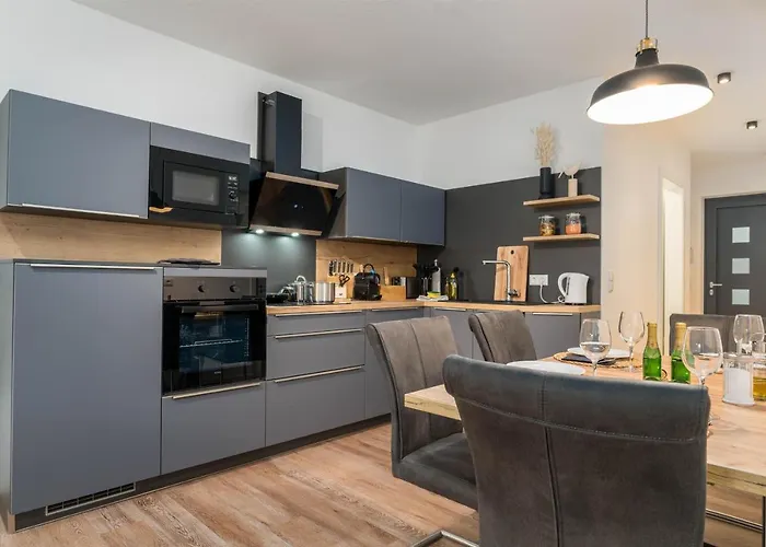 Vivamosel: Mit Mosel & Burgblick - Balkon - Parken - Aufzug - Fahrradraum Apartamento