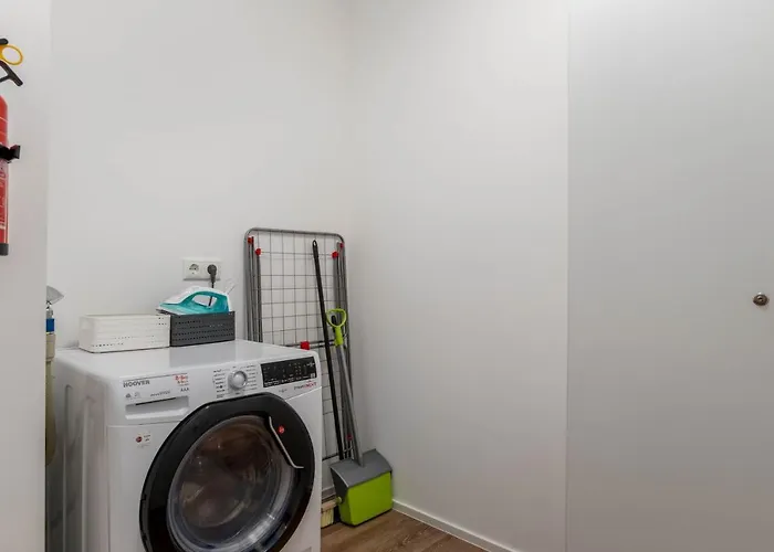 Apartamento Vivamosel: Mit Mosel & Burgblick - Balkon - Parken - Aufzug - Fahrradraum