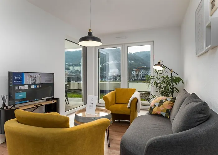 Vivamosel: Mit Mosel & Burgblick - Balkon - Parken - Aufzug - Fahrradraum *