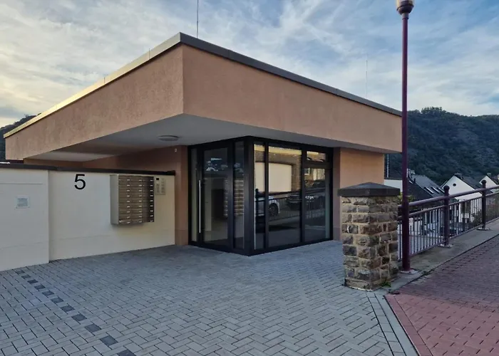 Vivamosel: Mit Mosel & Burgblick - Balkon - Parken - Aufzug - Fahrradraum